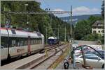 Ein SBB RBDe 560  Domino  verlässt Gänsbrunnen in Richtung Moutier.