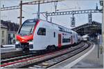 Der neue Fernverkehrs RABe 512 bei Probefahrten in Lausanne.