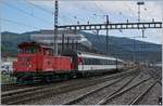 Die SBB Em 3/3 18824  Emma  rangiert in Olten.