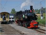 50 Jahre Blonay - Chamby Museumsbahn: Sie zog schon vor fünfzig Jahren den Eröffnungszug, die SEG G 2x 2/2 105 und zeigt sich auch heute festlich geschmückt um den Jubuläumszug