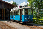 Der Triebwagen Ce 2/3 ex 28 der TL (Transports publics de la région lausannoise (deutsch Öffentliche Transporte der Region Lausanne)), ex Genève Veyrier 23, BVB 18, am 27.05.2012 im