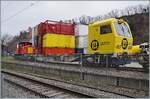 Nun, für den schlecht zu fotografierenden Tm hätte es sich wohl kaum gelohnt anzuhalten, hingen für den doch interessanten STmgmss-t schon, wie ich finden: auf einem Industriegleis bei