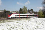 Erlkönig RABe 501 001 auf Testfahrt.