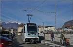 Der TPC ASD ABe 4/8 473 ist als R71 von Les Diablerets nach Aigle unterwegs und hält kurz in Aigle Place du Marché.