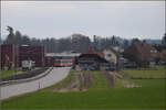 Bierlisi statt Bipperlisi. 

Be 4/4 104 auf dem Weg von Bennwil nach Niederbipp. Februar 2026.