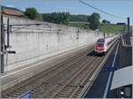 In Grandvaux, so sagt man, werfen die Deutschschweizer ihre Rückfahrkarte zum Fenster hinaus, damit sie nicht mehr nach Hause fahren müssen, da der Bahnhof eine so überwältigende