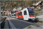 Da der neuen TMR /SNCF Beh 4/8 92 / 983 (UIC 90 85 838 0892-2) in Finhaut sich noch ein paar Minuten Zeit lies bevor er nach Salvan abfuhr, konnte ich den im Sonnenlicht stehenden Triebzug aus