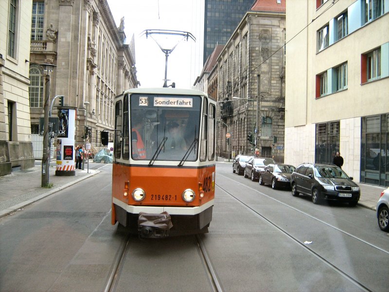 Tw 482 in der Schleife Am Kupfergraben, Berlin-Mitte Sommer 2008